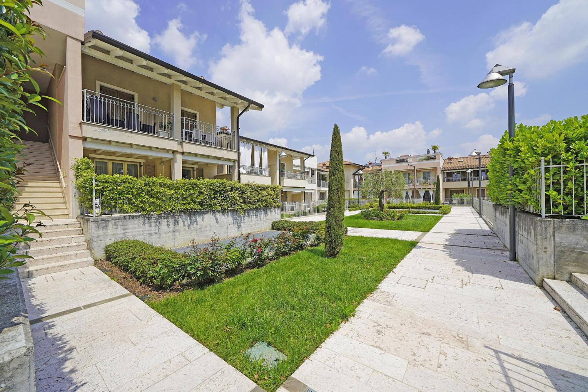 Residence Quadrivium 151 By Wonderful Italy Castelnuovo del Garda Luaran gambar