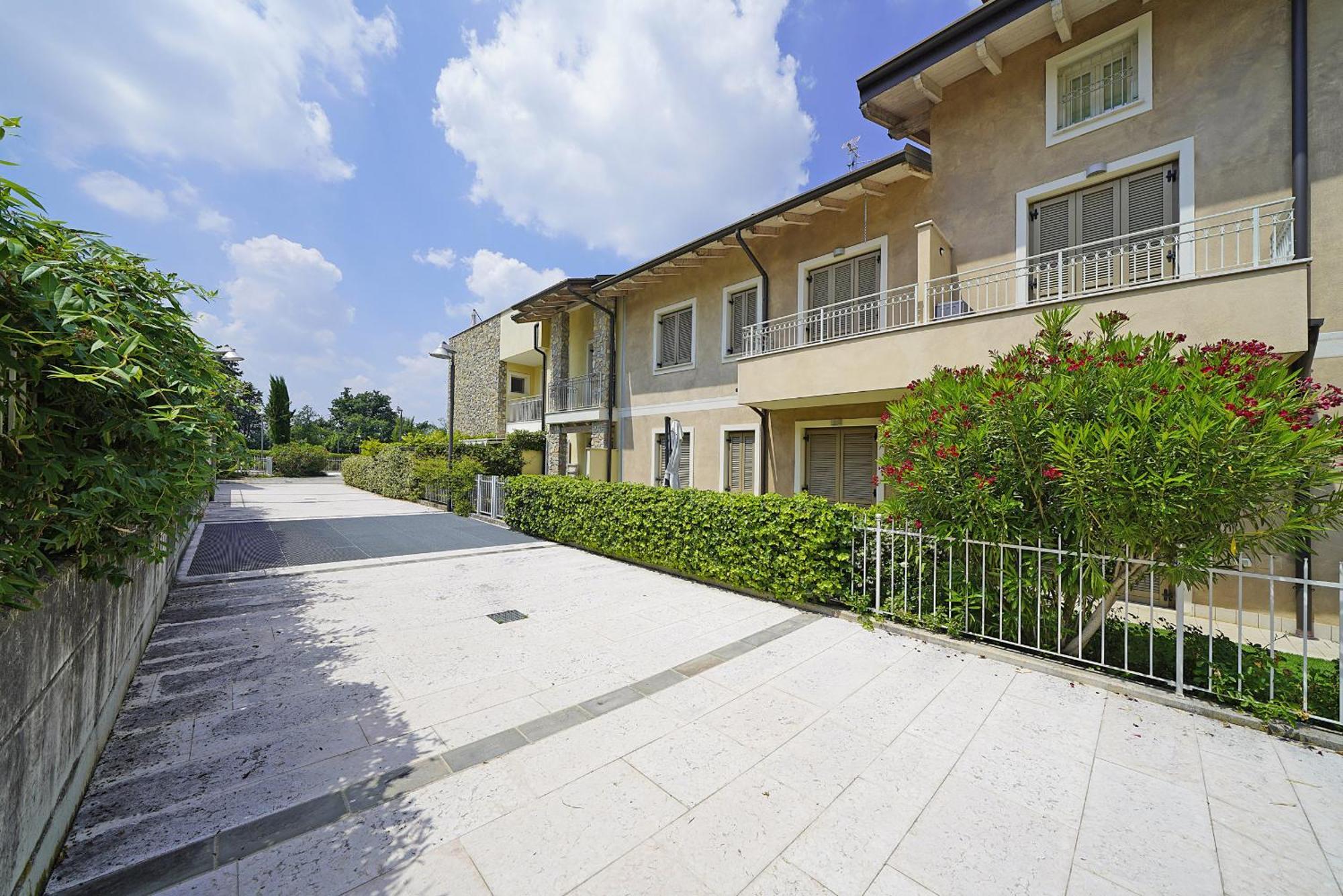 Residence Quadrivium 151 By Wonderful Italy Castelnuovo del Garda Luaran gambar