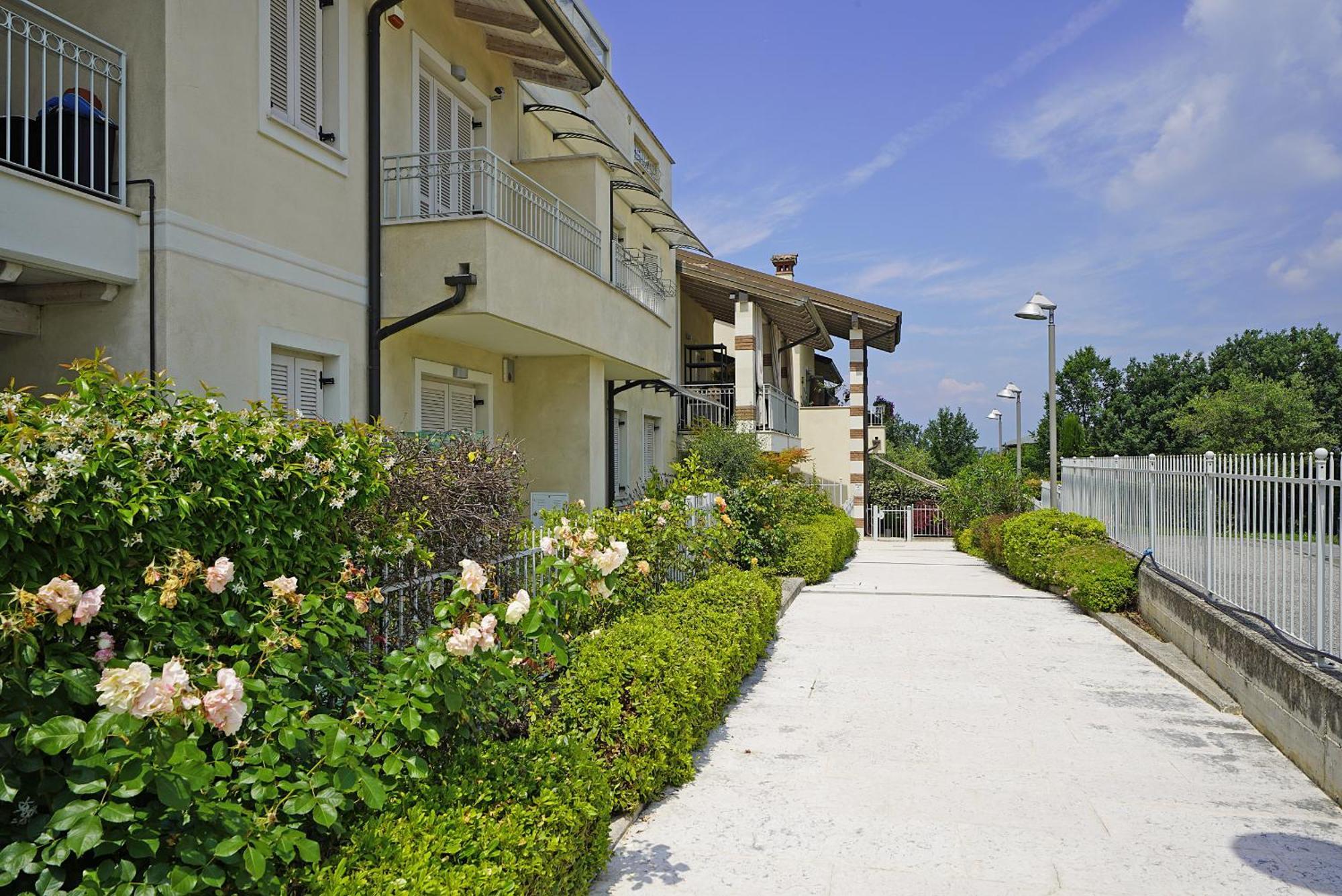 Residence Quadrivium 151 By Wonderful Italy Castelnuovo del Garda Luaran gambar